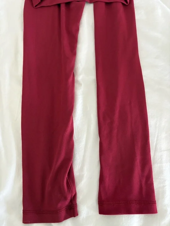 OFFLINE by Aerie Real Me High Waisted Crossover Legging (Small Short) - Picture 6 of 6